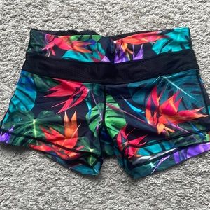 WITH LOVE FROM PARADISE low rise workout shorts